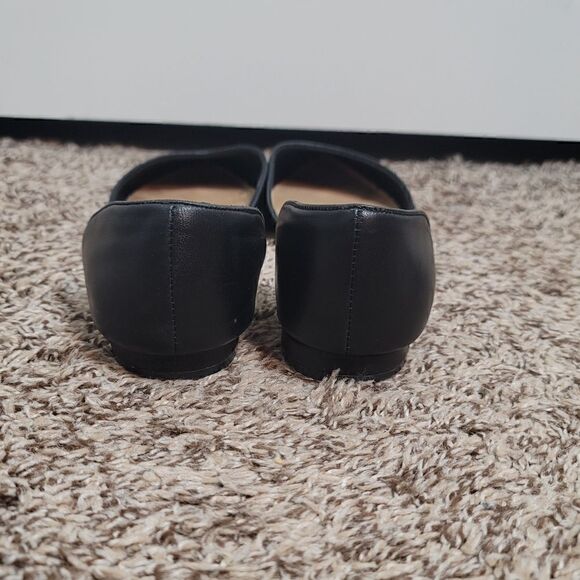 AVA & AIDEN Pointed Flats - Picture 9 of 12